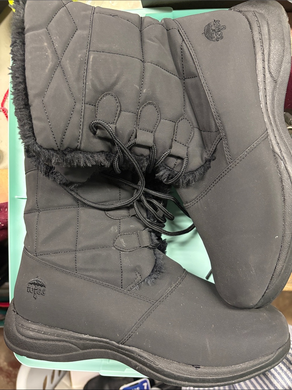 totes Black Quilted Faux-Fur Lined Lace-Up Winter Boots